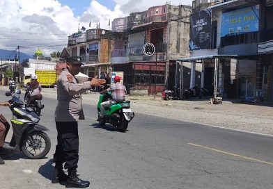 Guna Terciptanya Kamseltibcar Lantas Bagi Anak Sekolah dan Pengguna Jalan, Pesonel Polsek Susoh Polres Abdya Laksanakan Strongpoint dan Gaturlalin di depan Sekolah