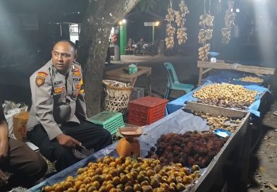 Guna Antisipasi Guantibmas Di Wilkum Polsek Susoh, Bhabinkamtibmas Polsek Susoh Polres Aceh Barat Daya Gelar Patroli Malam dan Sambang Warga Serta Beri Pesan-Pesan Kamtibmas