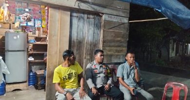 Bhabinkamtibmas Polsek Manggeng Polres Abdya Gelar Patroli Pada Malam Hari Dan Sambang Warga Binaan Guna Terciptanya Situasi Yang Aman dan Nyaman Bhabinkamtibmas Polsek Manggeng Polres Abdya Gelar Patroli Pada Malam Hari Dan Sambang Warga Binaan Guna Terciptanya Situasi Yang Aman dan Nyaman