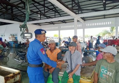 Personil Satpolairud Polres Abdya Gelar Patroli dan sambang Nelayan Personil Satpolairud Polres Abdya Gelar Patroli dan sambang Nelayan