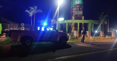 Personel Sat Lantas Polres Abdya Gelar Patroli Malam Blue Light, guna Mencegah Aksi Balap Liar dan Menjaga Keamanan jalan Raya Personel Sat Lantas Polres Abdya Gelar Patroli Malam Blue Light, guna Mencegah Aksi Balap Liar dan Menjaga Keamanan jalan Raya