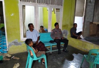 Bhabinkamtibmas Polsek Blangpidie Polres Abdya Laksanakan Patroli Malam dan Sambang Warga, Antisipasi Bencana Alam dan Guantibmas Bhabinkamtibmas Polsek Blangpidie Polres Abdya Laksanakan Patroli Malam dan Sambang Warga, Antisipasi Bencana Alam dan Guantibmas