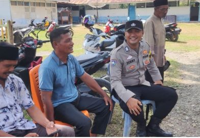Bhabinkamtibmas Polsubsektor Setia Polres Abdya Laksanakan Patroli dan Sambang Warga Bhabinkamtibmas Polsubsektor Setia Polres Abdya Laksanakan Patroli dan Sambang Warga