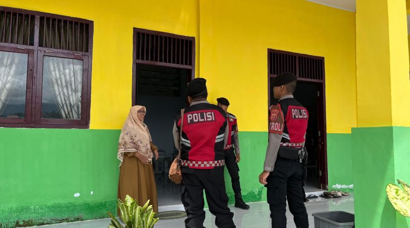 Guna Antisipasi Guantimas diwilkum Polres Abdya, Personel Sat Samapta Polres Abdya Gelar Patroli Siang dan Sambang Masyarakat Guna Antisipasi Guantimas diwilkum Polres Abdya, Personel Sat Samapta Polres Abdya Gelar Patroli Siang dan Sambang Masyarakat