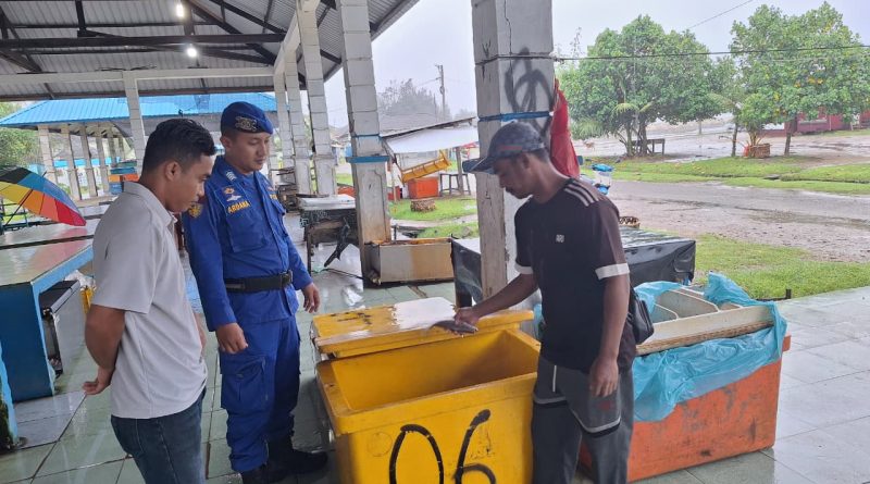 Personel Satpolairud Polres Abdya Gelar Patroli Sekaligus sambang Nelayan di Pesisir Pantai Ujung Serangga Kecamatan Susoh Antisipasi Guantibmas Personel Satpolairud Polres Abdya Gelar Patroli Sekaligus sambang Nelayan di Pesisir Pantai Ujung Serangga Kecamatan Susoh Antisipasi Guantibmas