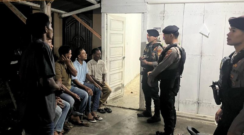Team Patroli Perintis Presisi Sat Samapta Polres Abdya Gelar Kegiatan Patroli Malam dan Sambang Masyarakat Guna Terciptanya Situasi Kondusif Serta Antisipasi Guantibmas Team Patroli Perintis Presisi Sat Samapta Polres Abdya Gelar Kegiatan Patroli Malam dan Sambang Masyarakat Guna Terciptanya Situasi Kondusif Serta Antisipasi Guantibmas