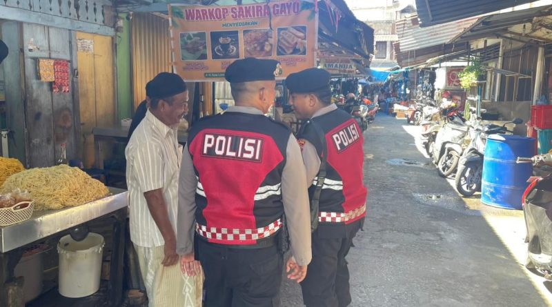 Guna Antisipasi Guantimas serta ciptakan situasi yang kondusif diwilkum Polres Abdya, Personel Sat Samapta Polres Abdya Gelar Patroli Siang dan Sambang Masyarakat Guna Antisipasi Guantimas serta ciptakan situasi yang kondusif diwilkum Polres Abdya, Personel Sat Samapta Polres Abdya Gelar Patroli Siang dan Sambang Masyarakat