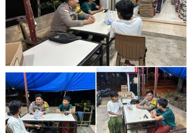Bhabinkamtibmas Polsek Blangpidie Polres Abdya Gelar Patroli Malam dan Sambang Warga, Guna Antisipasi Bencana Alam dan Guantibmas Bhabinkamtibmas Polsek Blangpidie Polres Abdya Gelar Patroli Malam dan Sambang Warga, Guna Antisipasi Bencana Alam dan Guantibmas