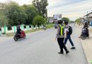Cegah Kemacetan Serta Bantu Anak Sekolah Nyebrang Jalan Raya, Personel SatLantas Polres Abdya Laksanakan Strongpoint Pagi di Depan Sekolah Serta Persimpangan jalan Raya Cegah Kemacetan Serta Bantu Anak Sekolah Nyebrang Jalan Raya, Personel SatLantas Polres Abdya Laksanakan Strongpoint Pagi di Depan Sekolah Serta Persimpangan jalan Raya