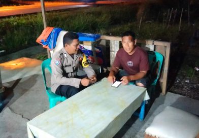 Cegah Guantibmas Malam hari, Bhabinkamtibmas Polsek Manggeng, Polres Aceh Barat Daya Gelar Patroli Malam dan sambang Masyarakat serta beri pesan kamtibmas Cegah Guantibmas Malam hari, Bhabinkamtibmas Polsek Manggeng, Polres Aceh Barat Daya Gelar Patroli Malam dan sambang Masyarakat serta beri pesan kamtibmas