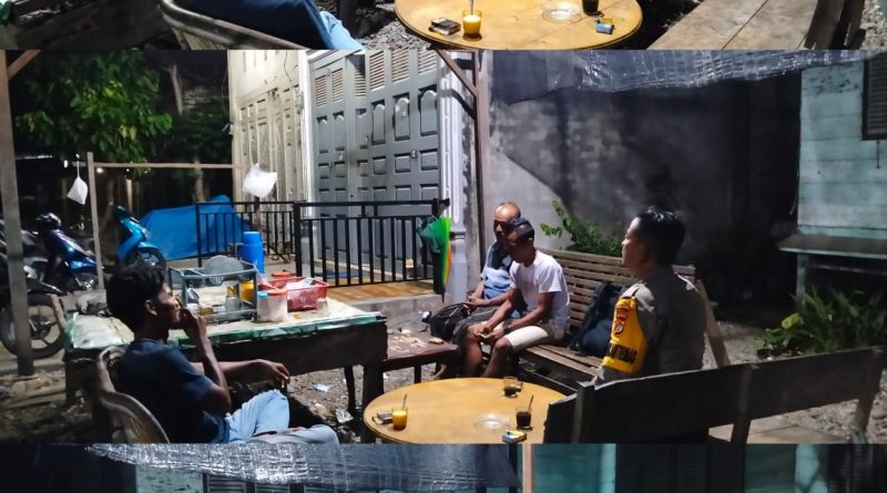 Cegah Guantibmas di Malam hari, Bhabinkamtibmas Polsek Manggeng, Polres Abdya Laksanakan Kegiatan Patroli Malam Sekaligus sambang Masyarakat serta beri pesan kamtibmas Cegah Guantibmas di Malam hari, Bhabinkamtibmas Polsek Manggeng, Polres Abdya Laksanakan Kegiatan Patroli Malam Sekaligus sambang Masyarakat serta beri pesan kamtibmas