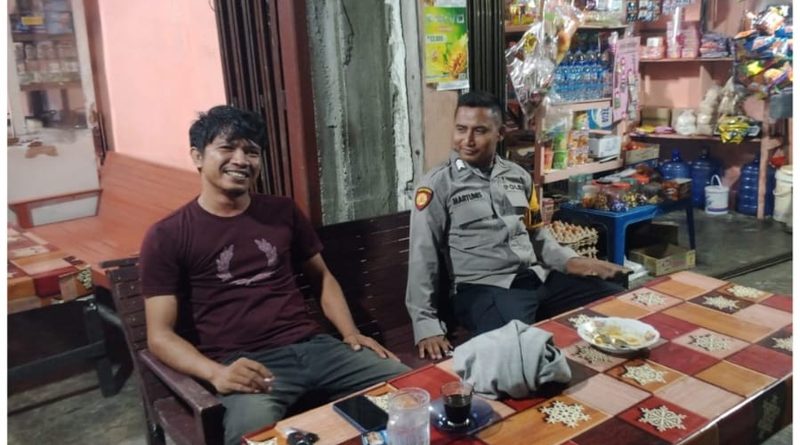 Guna Antisipasi Guantibmas di Manggeng, Bhabinkamtibmas Polsek Manggeng Polres Abdya Gelar Patroli Malam Serta Sambang Warga Binaan Guna Antisipasi Guantibmas di Manggeng, Bhabinkamtibmas Polsek Manggeng Polres Abdya Gelar Patroli Malam Serta Sambang Warga Binaan