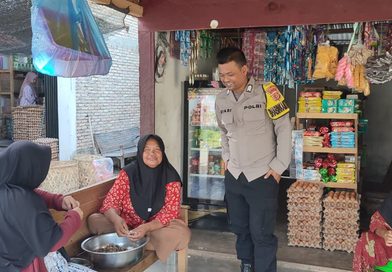 Guna Antisipasi Guantibmas di Lembah sabil, Bhabinkamtibmas Polsubsektor Lembah Sabil Polres Abdya Laksanakan Kegiatan Patroli Siang Serta Sambang Warga Guna Antisipasi Guantibmas di Lembah sabil, Bhabinkamtibmas Polsubsektor Lembah Sabil Polres Abdya Laksanakan Kegiatan Patroli Siang Serta Sambang Warga