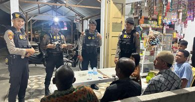 Personel Samapta Polres Abdya Gelar Kegiatan Patroli Malam Dialogis, Pastikan Situasi Kamtibmas Tetap Aman dan Kondusif Personel Samapta Polres Abdya Gelar Kegiatan Patroli Malam Dialogis, Pastikan Situasi Kamtibmas Tetap Aman dan Kondusif