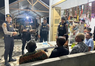Personel Samapta Polres Abdya Gelar Kegiatan Patroli Malam Dialogis, Pastikan Situasi Kamtibmas Tetap Aman dan Kondusif Personel Samapta Polres Abdya Gelar Kegiatan Patroli Malam Dialogis, Pastikan Situasi Kamtibmas Tetap Aman dan Kondusif
