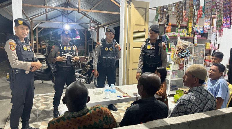 Personel Samapta Polres Abdya Gelar Kegiatan Patroli Malam Dialogis, Pastikan Situasi Kamtibmas Tetap Aman dan Kondusif Personel Samapta Polres Abdya Gelar Kegiatan Patroli Malam Dialogis, Pastikan Situasi Kamtibmas Tetap Aman dan Kondusif